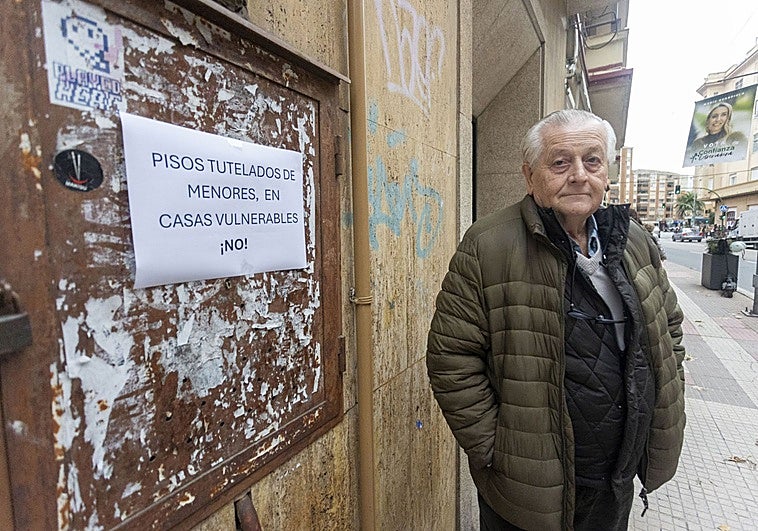 Vecinos contra el piso tutelado en Cáceres: «No queremos que vivan aquí chicos que han cometido delitos»